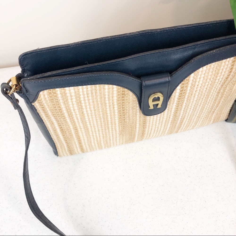 Vintage • Etienne Aigner Woven & Leather Purse - Picture 5 of 8